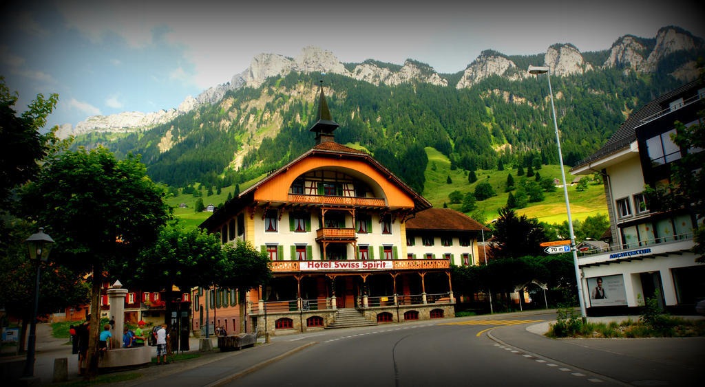 Hotel Kurhaus Flühli Exteriör bild